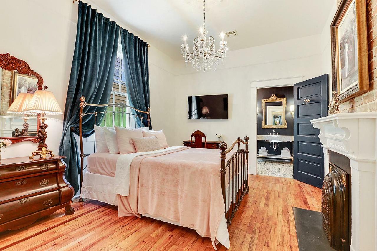 Elegant Renovated House With Relaxing Courtyard Villa Ню Орлиънс Екстериор снимка